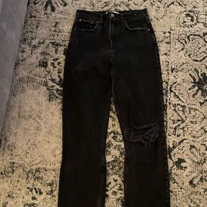 Abercrombie 90’s Ultra High Rise Straight Jeans !!!